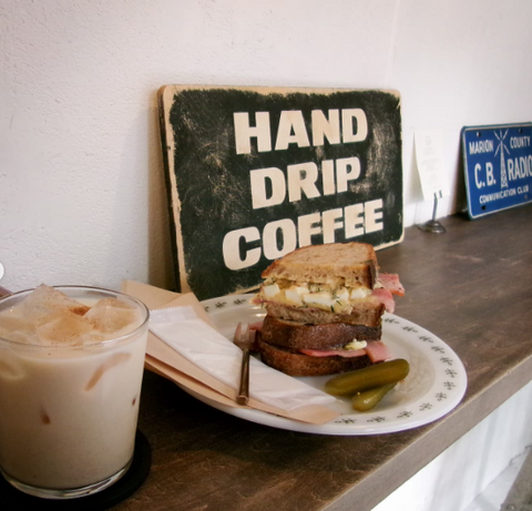 unplugged COFFEE STAND
